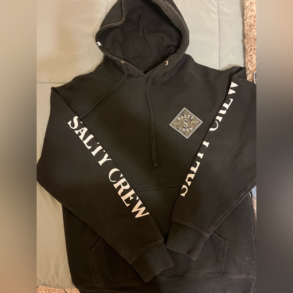 Mens Salty Crew hoodie, size medium, GUC
